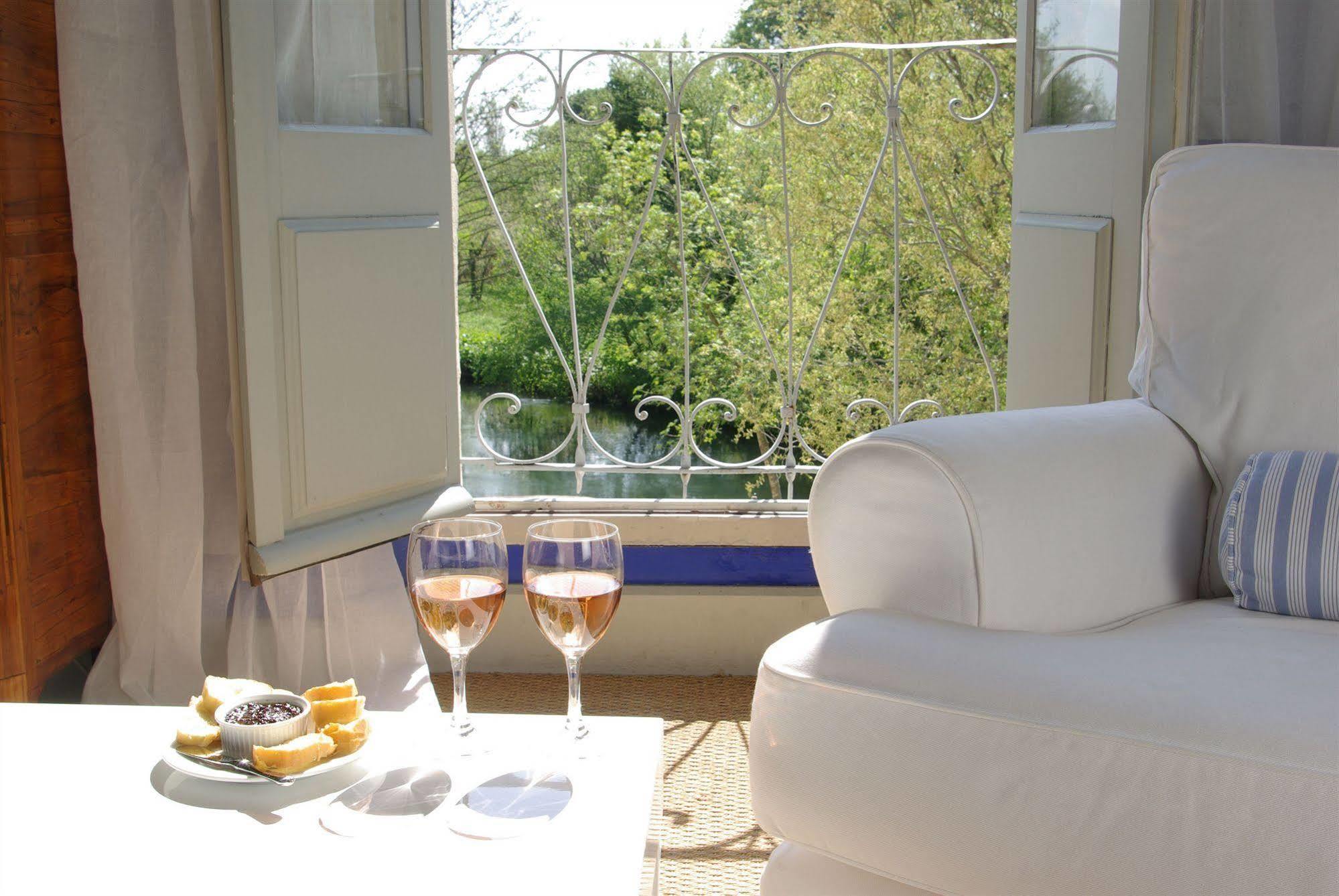 Bastide Rose Hotel Le Thor Exterior foto