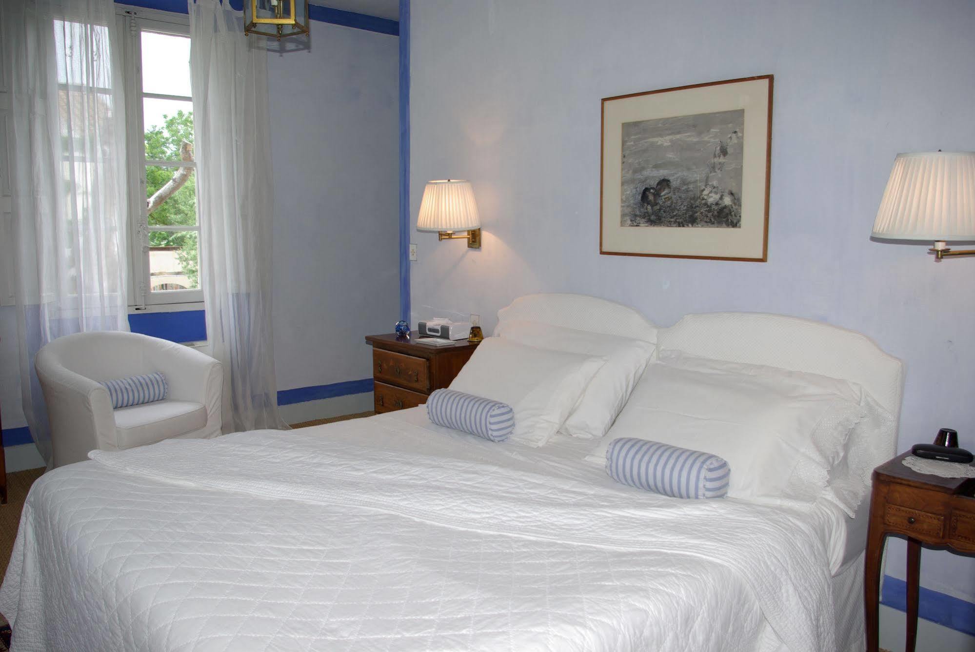 Bastide Rose Hotel Le Thor Exterior foto